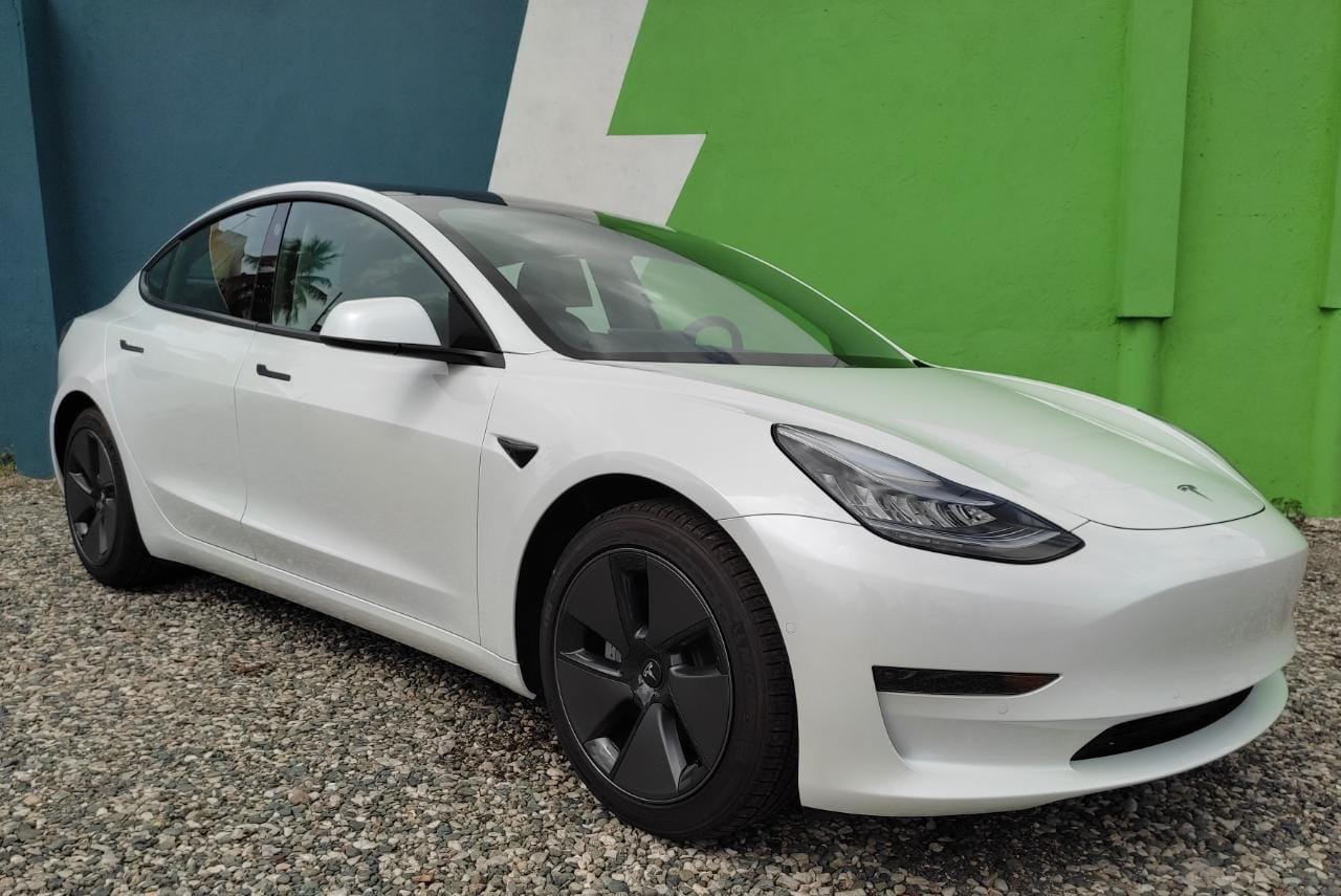 Tesla blanco 60x60